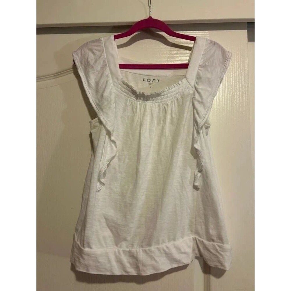 Ann Taylor LOFT white ruffle flutter sleeve tank top L